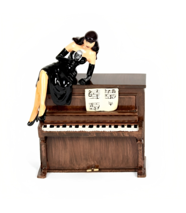 La Pin'Up sur le Piano